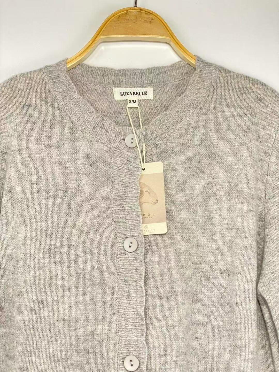 100% Wool Soft Knit Cardigan – Gray – Gray
