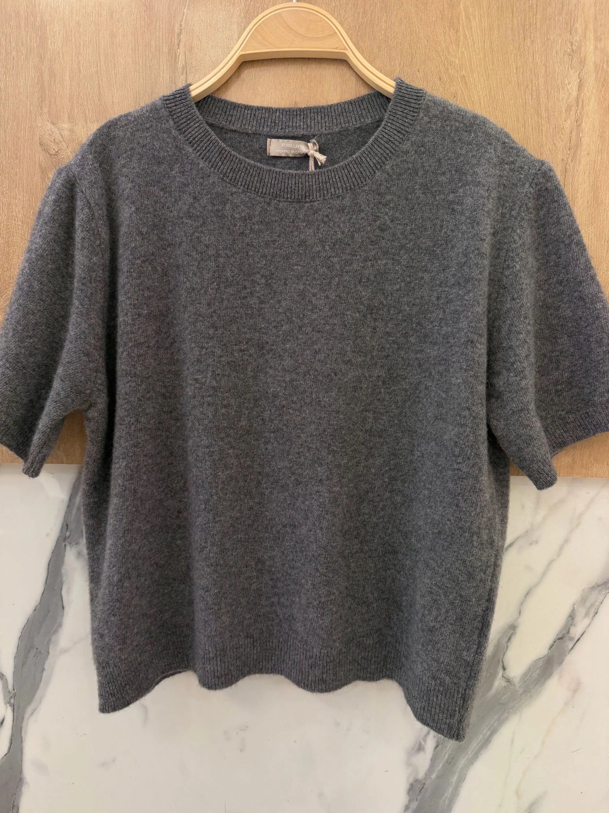 100% Wool Soft Knit Short-Sleeve Sweater – Dark Gray