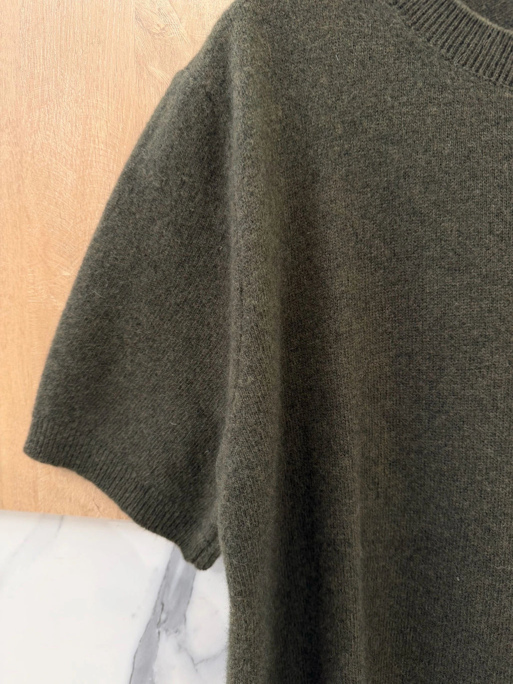 100% Wool Soft Knit Short-Sleeve Sweater – Khaki