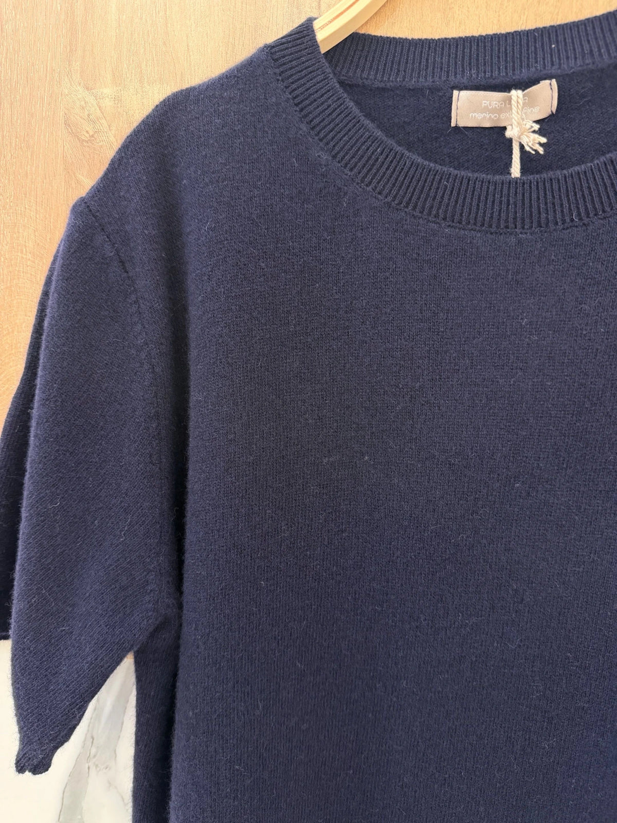 100% Wool Soft Knit Short-Sleeve Sweater – Navy