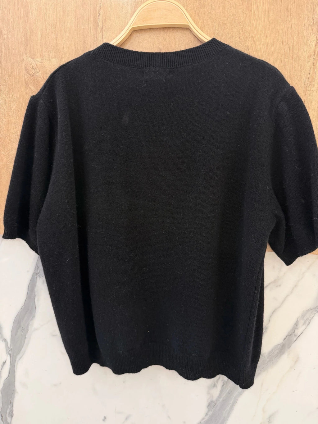 100% Wool Soft Knit Short-Sleeve Sweater – Black