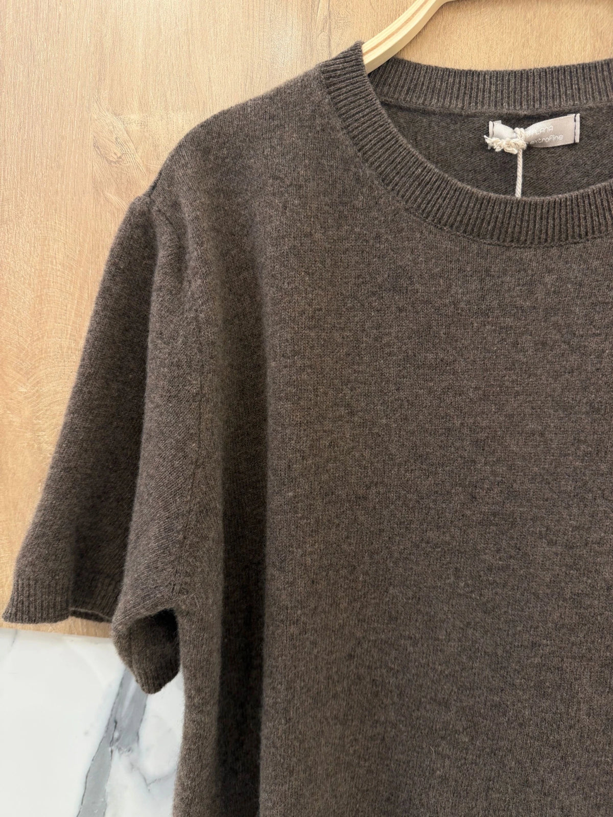 100% Wool Soft Knit Short-Sleeve Sweater – Taupe