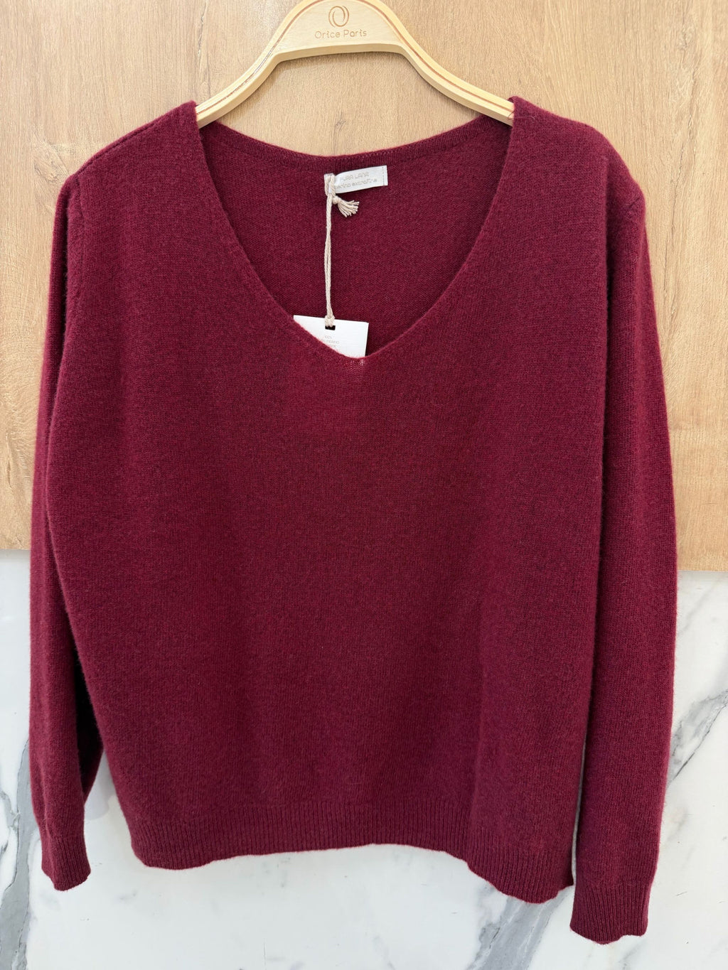 100% Wool V-Neck Sweater – Burgundy – Burgundy
