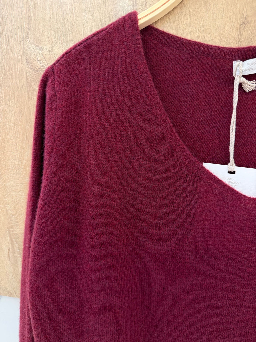 100% Wool V-Neck Sweater – Burgundy – Burgundy